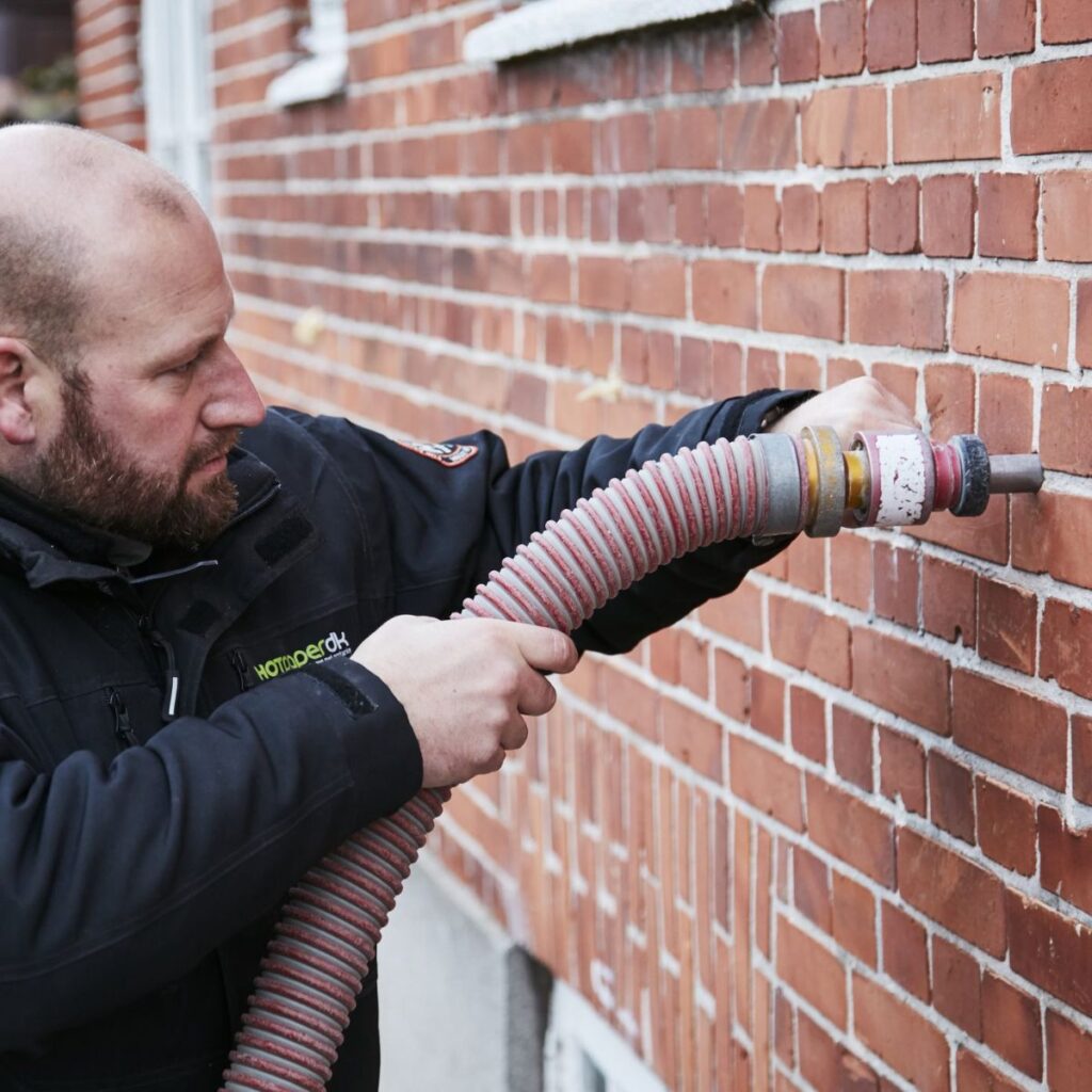Hotpaper laver isolering og ventilation på Hele Fyn